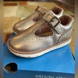 Stride Rite SRT Nell Sunset Metallic Mary Jane Shoes  Size US 6 Wide Excellent